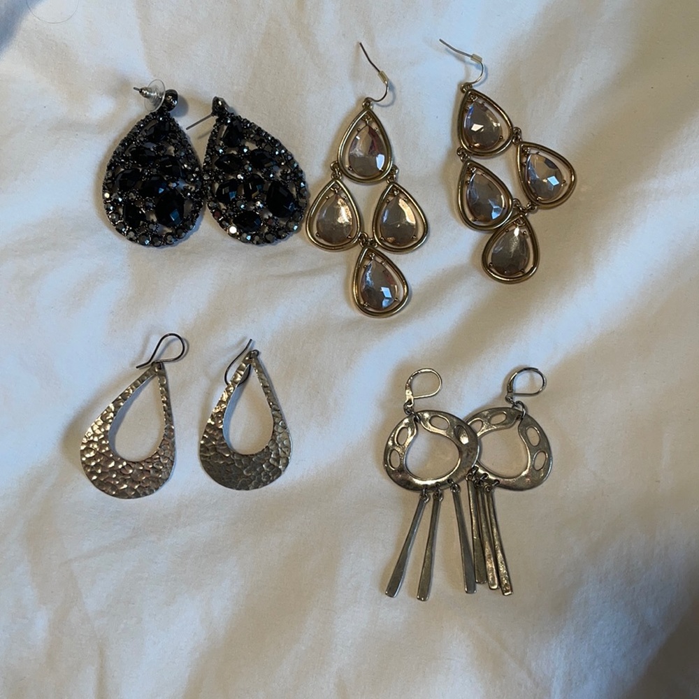 Earnings (4 pair)